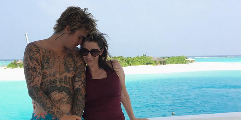 Justin Bieber’s Mom Pattie Mallette Broke Her Foot on Vacation with Her(01)