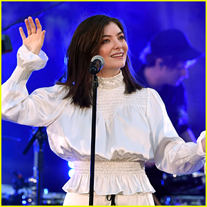 Lorde Seemingly Shades Grammys in New Tweet