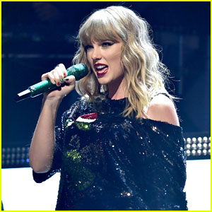 Taylor Swift Sends Gifts to Newlywed Fans - Read Her Note!
