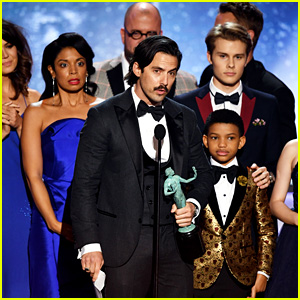 'This Is Us' Wins Best Ensemble in a Drama Series at SAG Awards 2018!