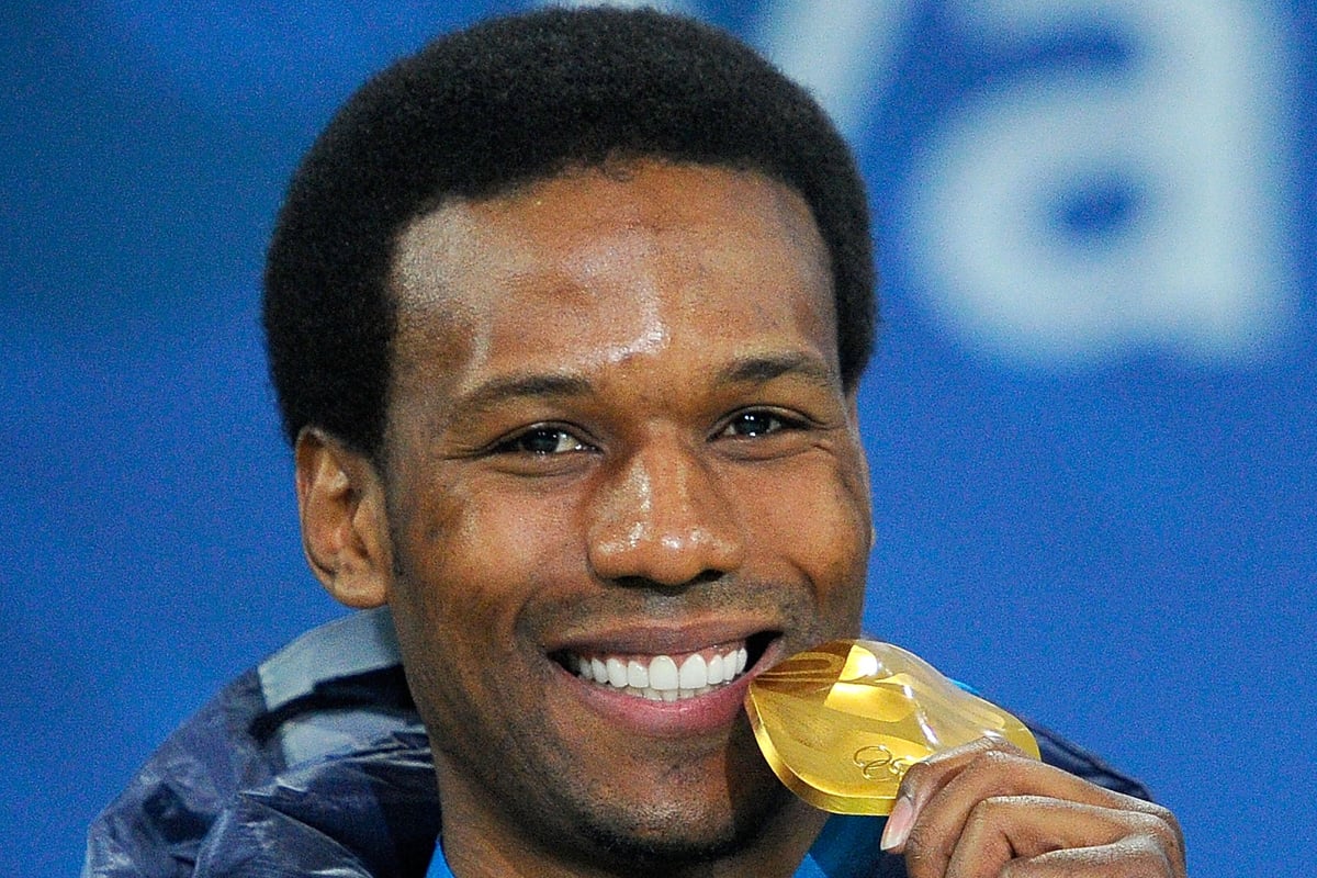 Olympian Shani Davis Slams Opening Ceremony Flag Bearer Coin Toss