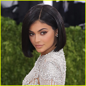Kylie Jenner Gives Birth, Welcomes Baby Girl with Travis Scott!