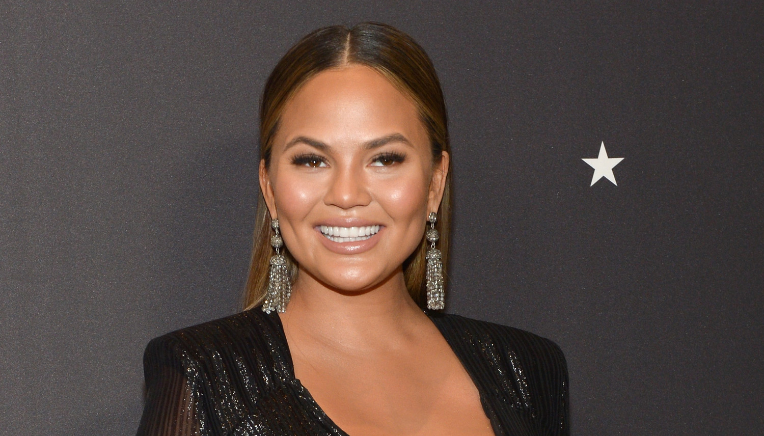 Chrissy Teigen Tweets About Bringing Potatoes on a Flight, Airline