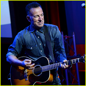 Bruce Springsteen Extends Broadway Run with Additional 81 Shows!