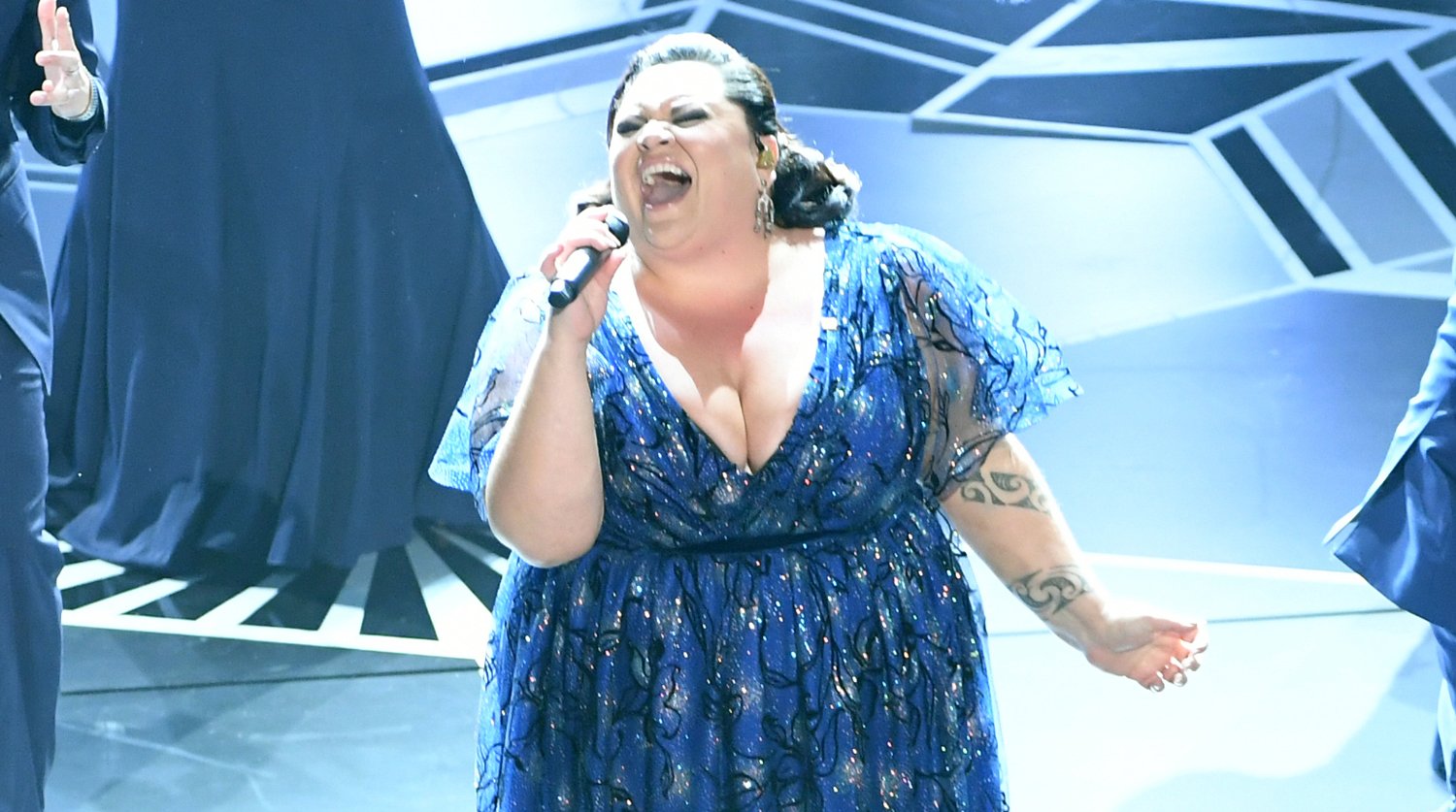 Keala Settle Sings ‘This Is Me’ Live at Oscars 2018 (Video) 2018