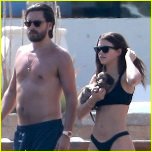 Scott Disick Goes On Vacation with Sofia Richie & His Kids
