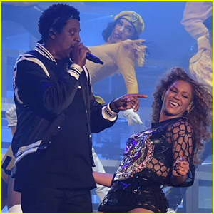 Jay Z Joins Beyonce on Stage During Coachella Performance!