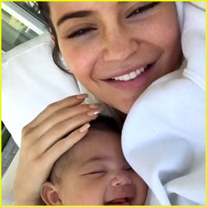 Kylie Jenner Goes Makeup-Free With Sleeping Stormi in Adorable New Photos