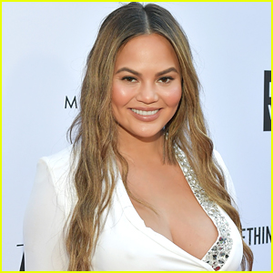 Chrissy Teigen Shows Off Stretch Marks Less Than Two Weeks After Welcoming Son Miles