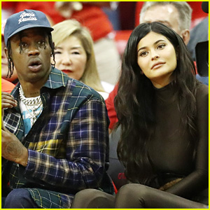 Kylie Jenner & Boyfriend Travis Scott Attend Houston Rockets Game!