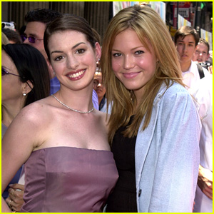Anne Hathaway Wants to Reunite with Mandy Moore to Throw Ice Cream at Each Other!