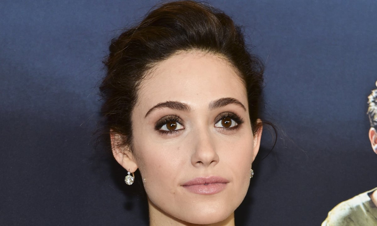 Emmy Rossum Is Leaving ‘Shameless’ After Season 9 Read the Statements(00)
