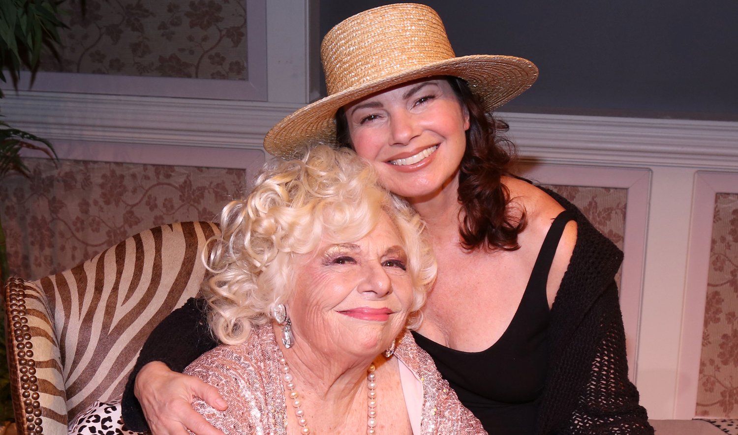 Fran Drescher Reunites with ‘The Nanny’ CoStar Renee Taylor! Fran