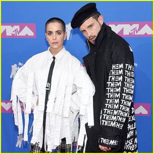 Nico Tortorella Makes a Statement With His Outfit at MTV VMAs 2018