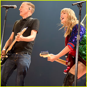Taylor Swift 'Loses It' While Performing with Bryan Adams on 'Reputation Tour'