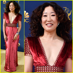 Nominee Sandra Oh Stuns at Emmy Awards 2018