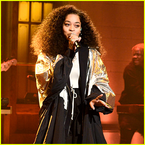 Ella Mai Performs 'Boo'd Up' & 'Trip' Live on 'SNL' (Video)