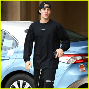 Justin Bieber Is All Smiles While Taking a Spin in His Lamborghini!
