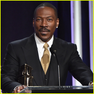 Eddie Murphy Shares First Family Photo with All 10 Kids!