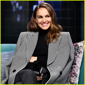 Natalie Portman Talks About Fame in the 24/7 News Cycle