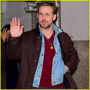 Ryan Gosling Is All Smiles While Stepping Out in New York City!