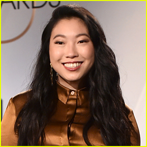 Awkwafina Joins 'Jumanji' Sequel with The Rock & Kevin Hart