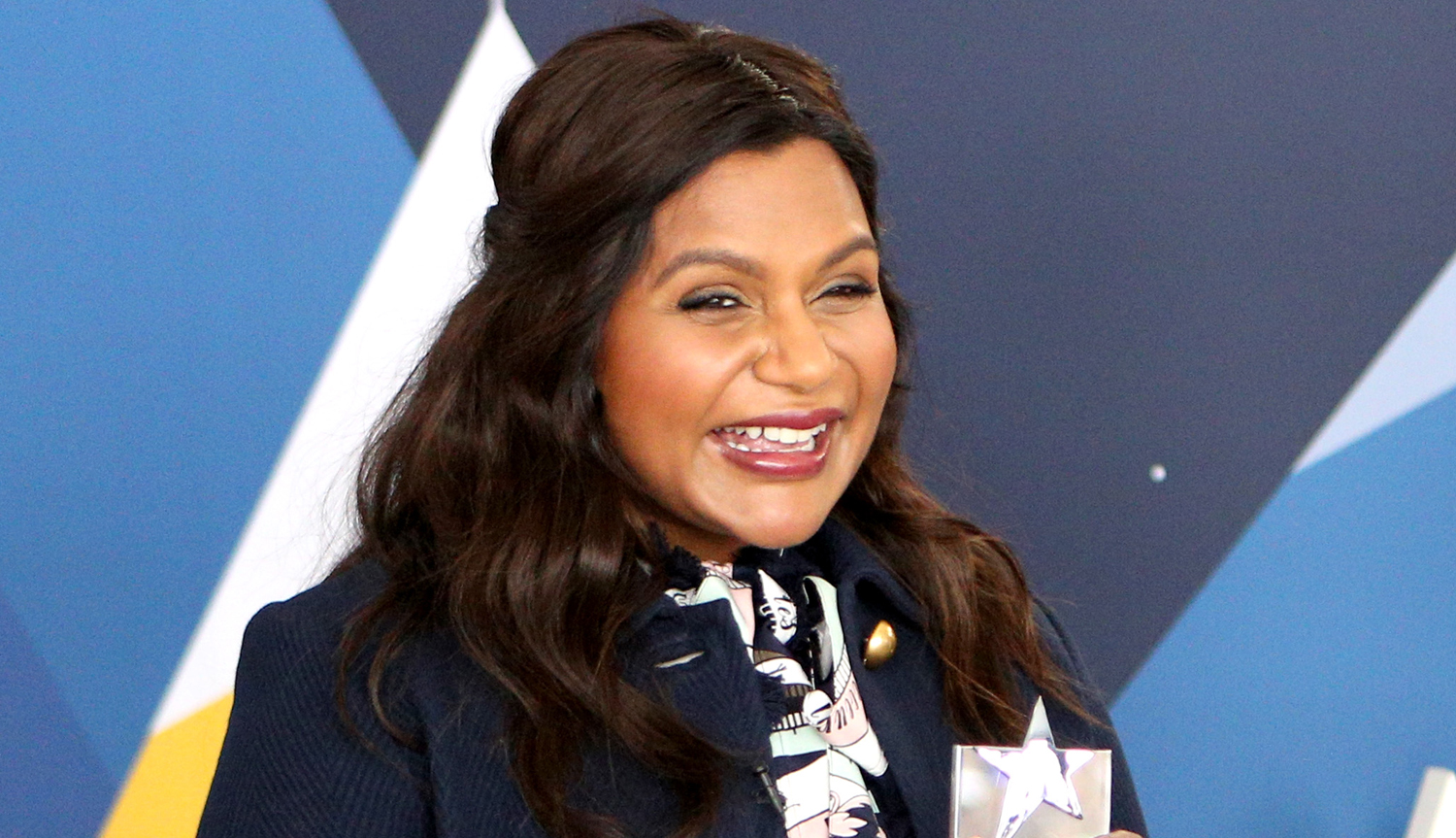 Mindy Kaling Wins IMDb’s STARmeter Award at Sundance Film Festival 2019!