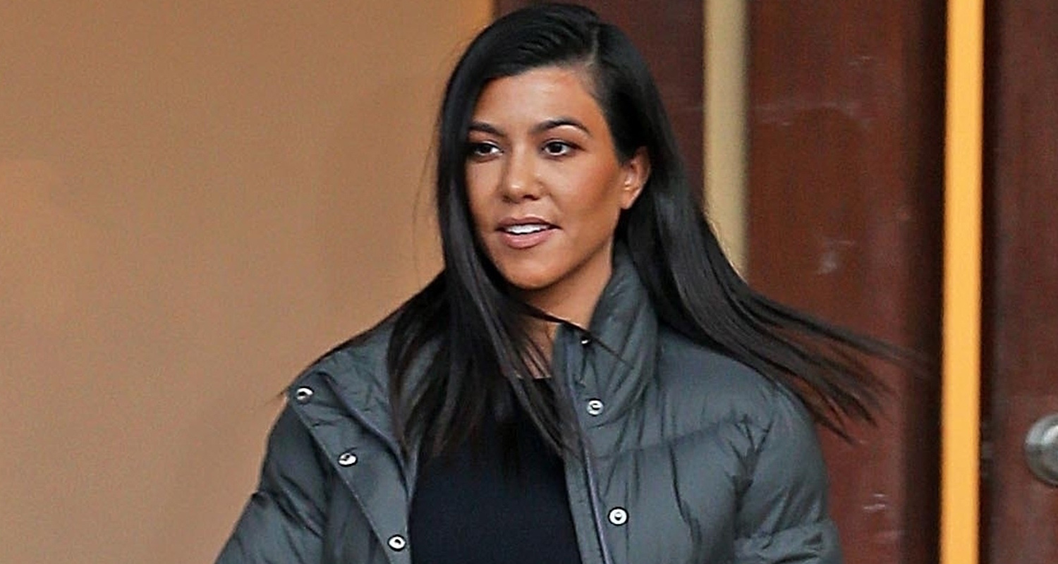 Kourtney Kardashian Pokes Fun at David Dee Duron Dating Rumors David(02)