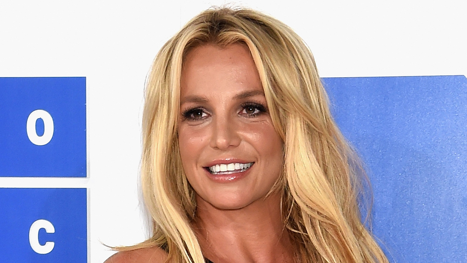 Britney Spears Celebrates 20 Years of ‘Baby One More Time’ Album