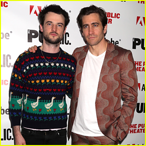 Jake Gyllenhaal & Tom Sturridge Open Off-Broadway Show 'Sea Wall/A Life' in NYC!