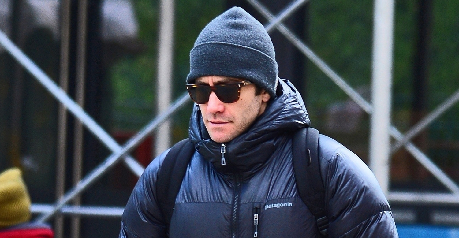 Jake Gyllenhaal Bundles Up for Day Out in NYC | Jake Gyllenhaal ...
