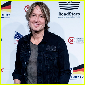Keith Urban Headlines Country To Country Festival in Germany!