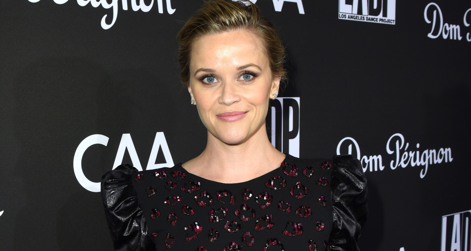 Reese Witherspoon Hilariously Zoe Kravitz into Big Little