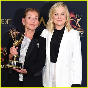 Amy Poehler Presents Judge Judy With Her Daytime Emmys Lifetime Achievement Award!