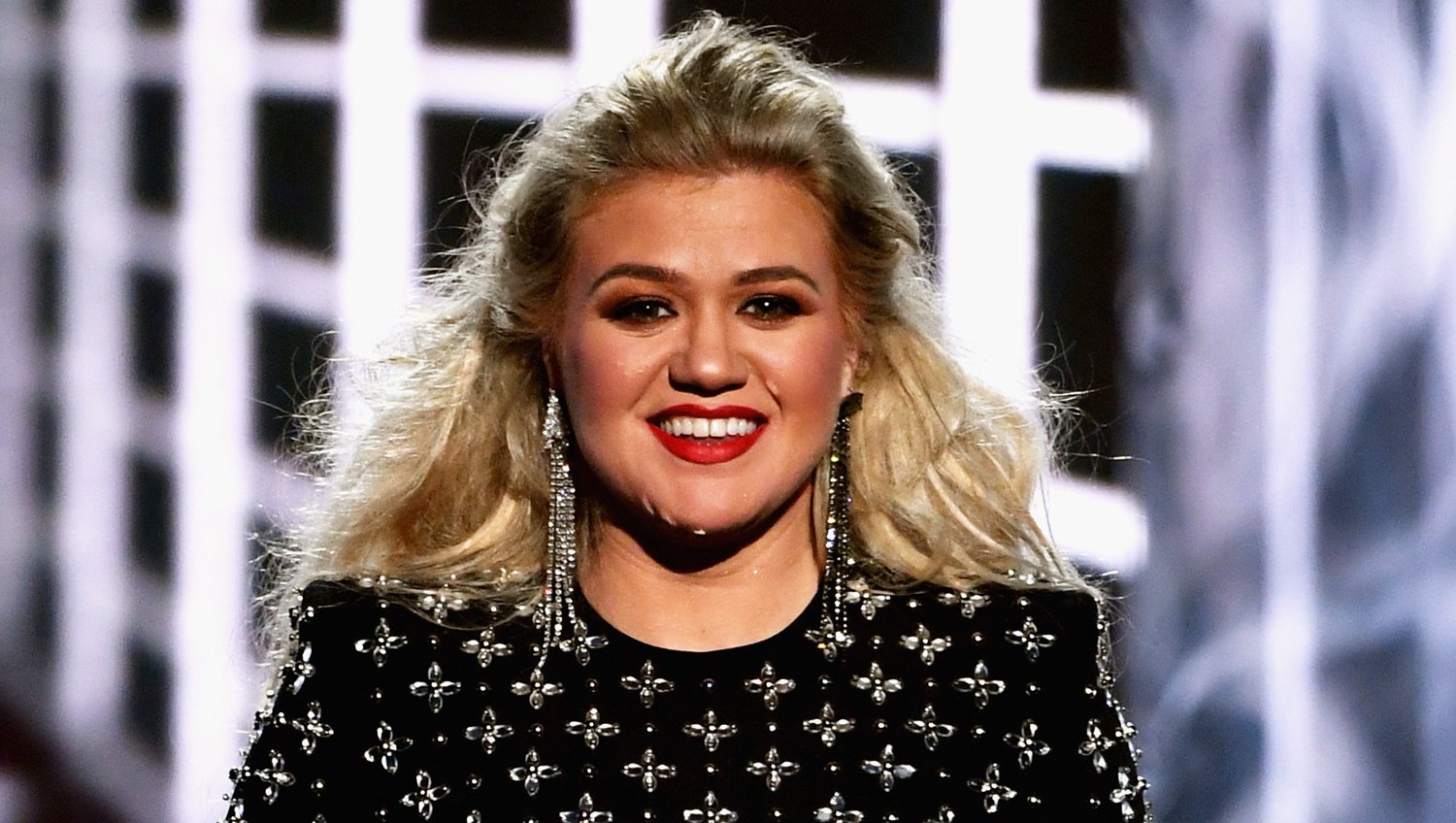 Kelly Clarkson Passionately Reveals How She Wants ‘Game of Thrones’ to