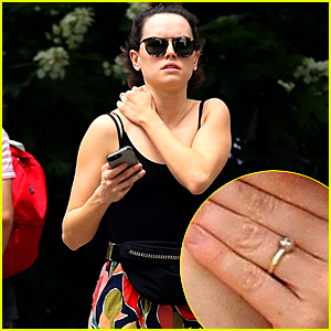 Daisy Ridley Sparks Engagement Rumors With Her Ring!