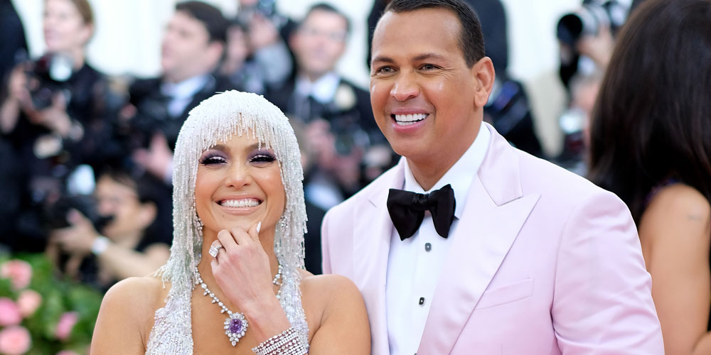 Jennifer Lopez & Alex Rodriguez Attend Ariana Grande’s Concert With(01)