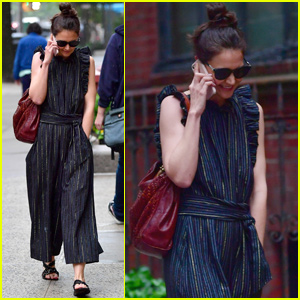 Katie Holmes Braves the Rain While Taking a Stroll in NYC
