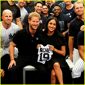 Meghan Markle & Prince Harry Attend First Ever MLB Game in London!