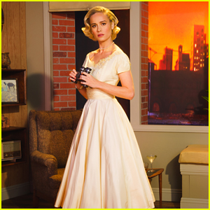 Brie Larson Channels Grace Kelly at 'Rear Window' Screening