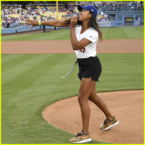 Naomi Osaka Throws Out the First Pitch at Dodger Stadium!
