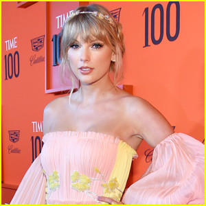 Taylor Swift To Receive First Ever Icon Award at Teen Choice Awards 2019