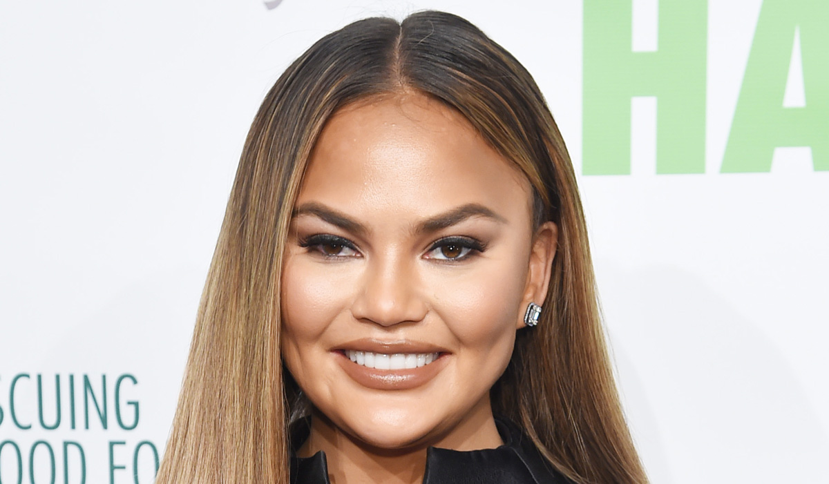 Chrissy Teigen Went to the Library for First Time in 23 Years Chrissy