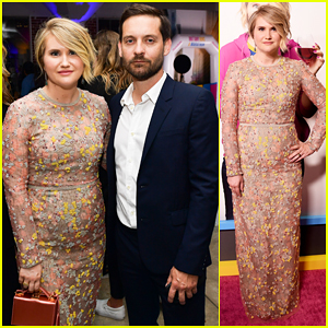 Jillian Bell Gets Support from Tobey Maguire at 'Brittany Runs a Marathon' Premiere!