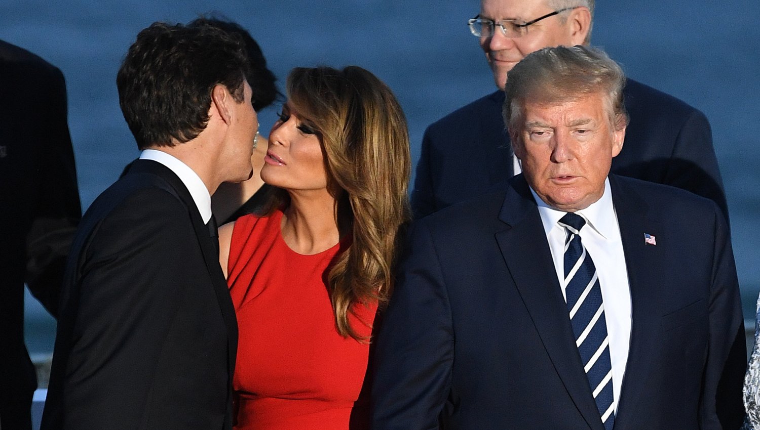 Photos of Melania Trump Kissing Justin Trudeau at G7 Go Viral(02)