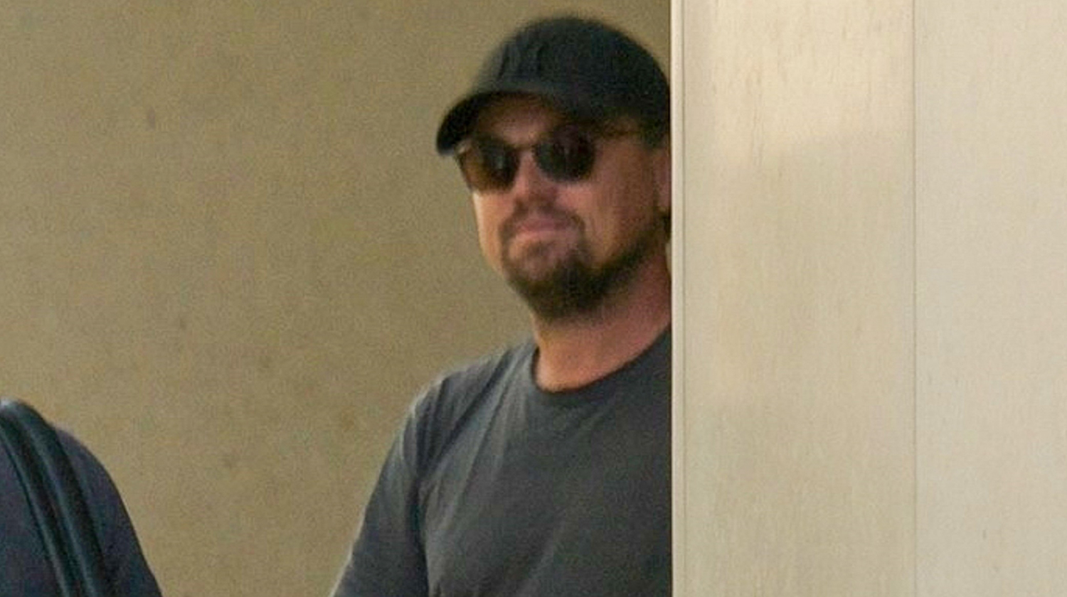Leonardo DiCaprio Grabs Lunch with His Dad in Beverly Hills | Leonardo