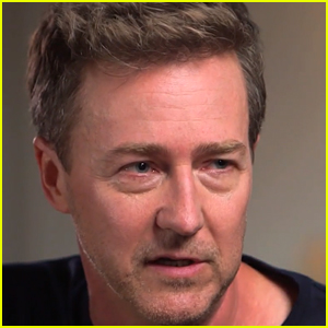 Edward Norton Admits He Feels 'Mildly Fraudulent' Every Time He Starts Filming a New Movie - Watch