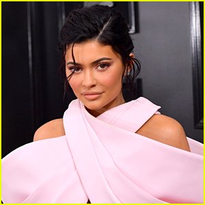 Kylie Jenner Wore a Golden Dress For Justin & Hailey Bieber’s Wedding