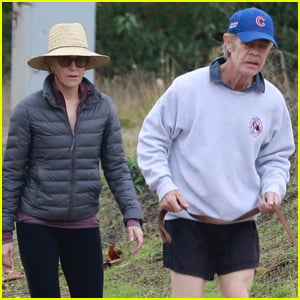 Felicity Huffman & William H. Macy Couple Up for Morning Hike