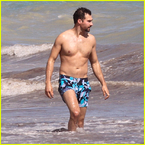 James Maslow Takes a Dip in the Ocean While on Vacation in Mexico